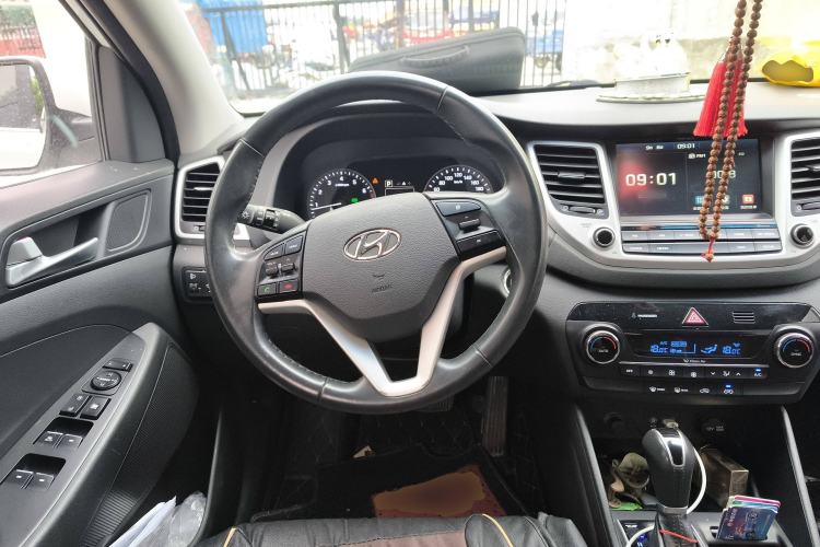 Used Hyundai Tucson 2018 1.6T Dual-Clutch Two-Wheel Drive 15th Anniversary Special Edition