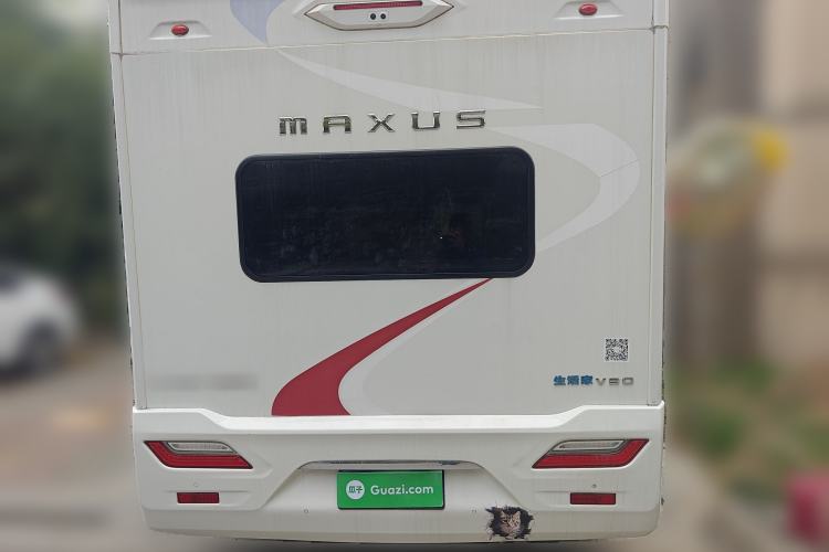 Used SAIC MAXUS V90 RV 2021 2.0T Lifestyle V90 Self-Propelled Class-C RV Flagship Edition with a Small Front Overhead Bed
