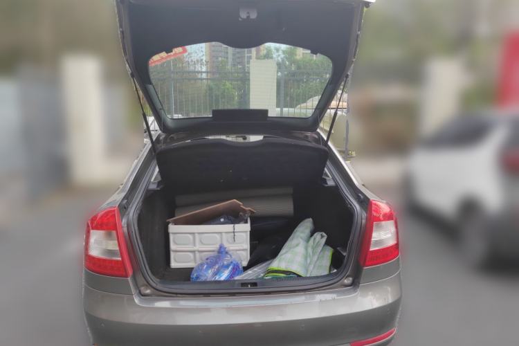 Used Skoda Octavia 2012 1.6L Automatic Yijie Edition Trunk