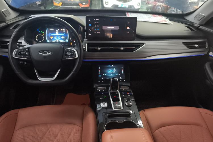 Used Chery Tiggo 8 2021 Kunpeng Edition 290TGDI Automatic Fuyao Version Center Console