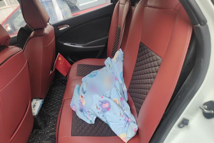 Used Hyundai Verna Ray 2014 1.6L Automatic TOP Left Rear Seat