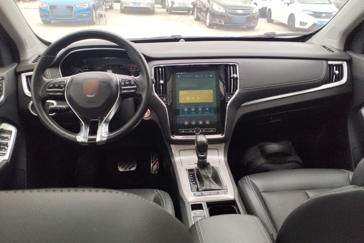 Used Roewe RX5 2018 30T Two-Wheel Drive Automatic Internet Smart Edition Center Console