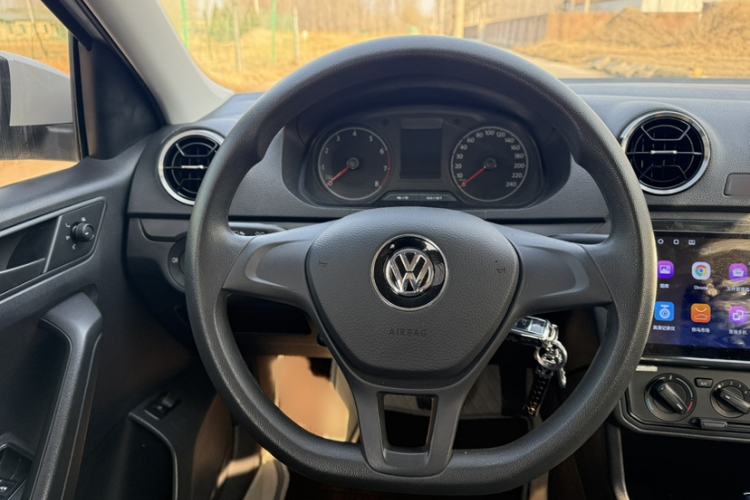 Used Volkswagen Jetta 2019 Dream Edition 1.5L Automatic Fashionable Version
