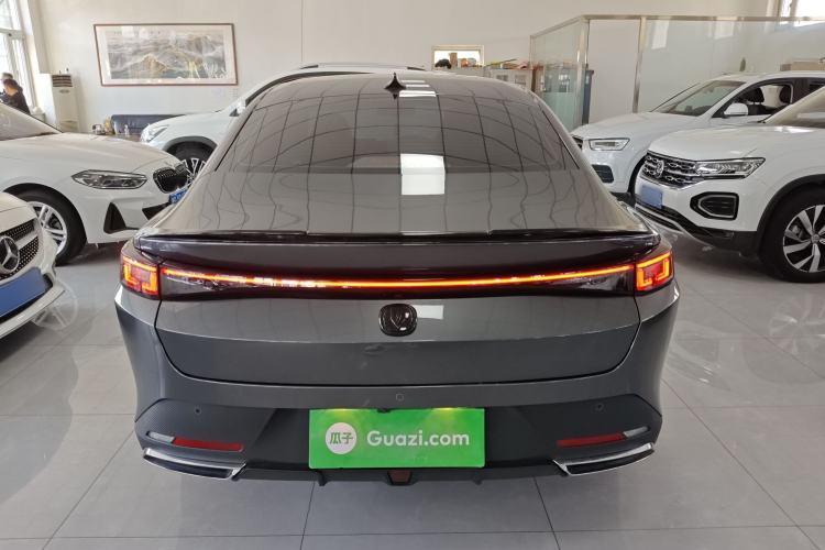 Used CHANGAN Eado 2025 Blue Whale 1.5T 500Bar Prestige Model
