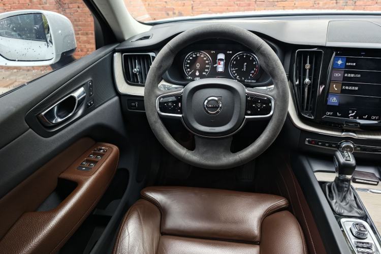 Used Volvo XC60 2020 T5 4x4 Smart Luxury Edition
