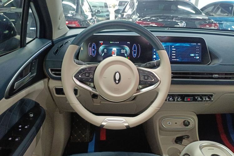 Used ORA Good Cat 2023 401 km Standard Range Luxury Version Ternary Lithium Steering Wheel
