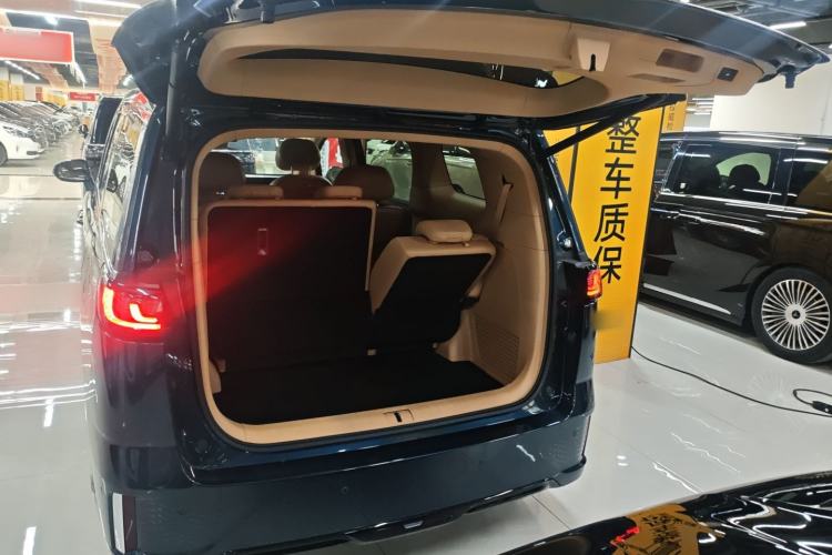 Used VOYAH Dream 2025 PHEV Four-Wheel-Drive Flagship Kunpeng Edition