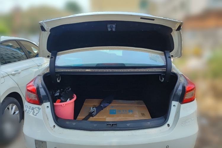 Used Zotye Z560 2017 1.5T CVT Luxury Model
