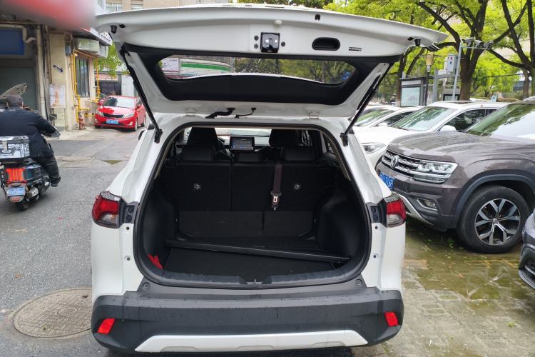 Used Toyota Corolla Cross 2022 2.0L Deluxe Edition Trunk