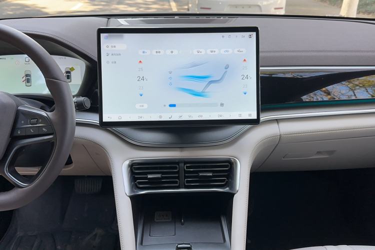 Used BYD Song PLUS New Energy 2025 DM-i Smart Drive 112KM Prestige Model
