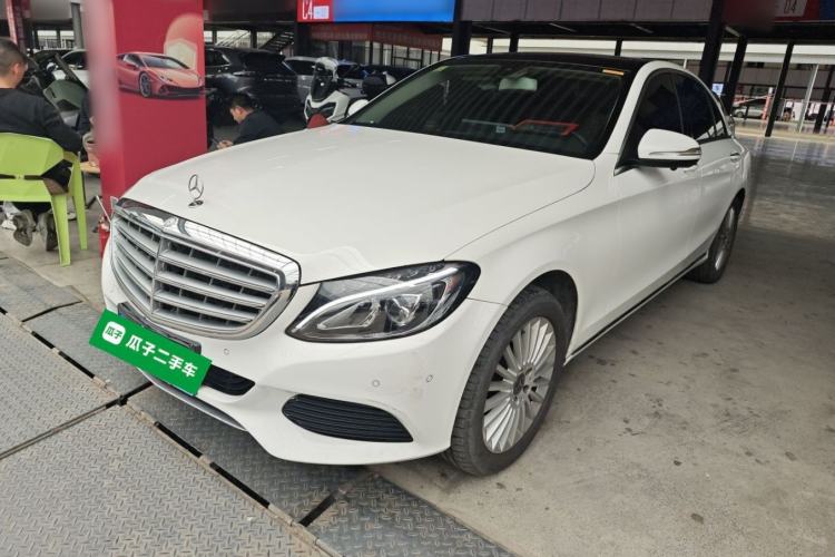 Used Mercedes-Benz C-Class 2015 Facelift C 200 L