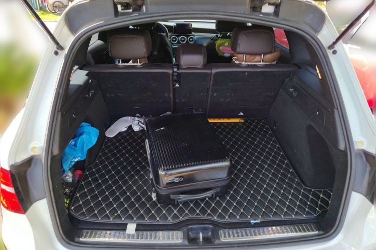 Used Mercedes-Benz GLC 2017 GLC 260 4MATIC Luxury Model Trunk