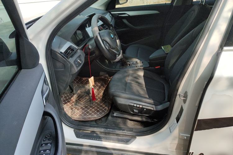 Used BMW X1 2019 sDrive20Li Leading Model
