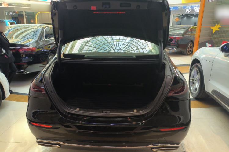 Used Mercedes-Benz E-Class 2022 Updated E 260 L
