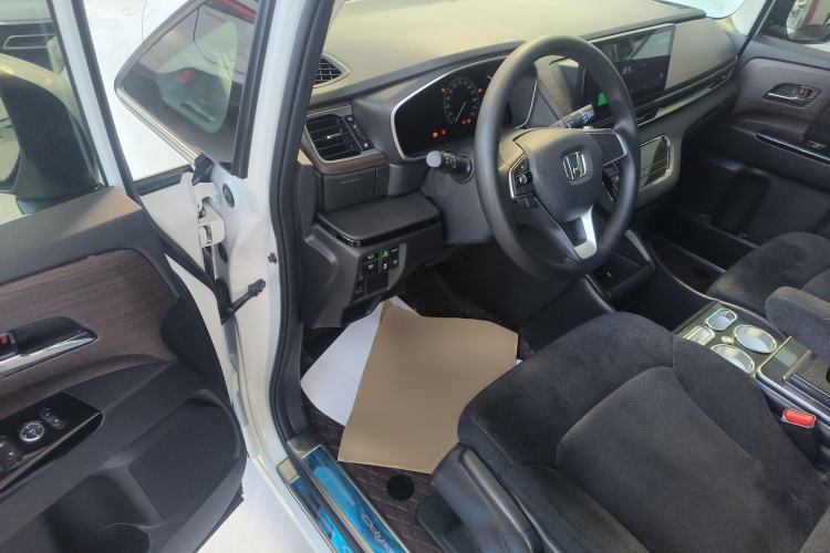 Used Honda Odyssey 2024 2.0L eHEV Sharp & Enjoy Edition