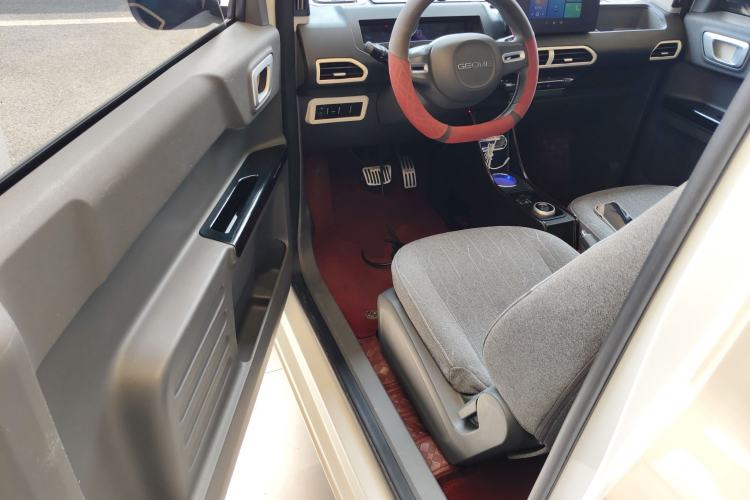 Used Geely Galaxy Panda 2023 Panda Mini 200km Dynamic Bear Driver Seat