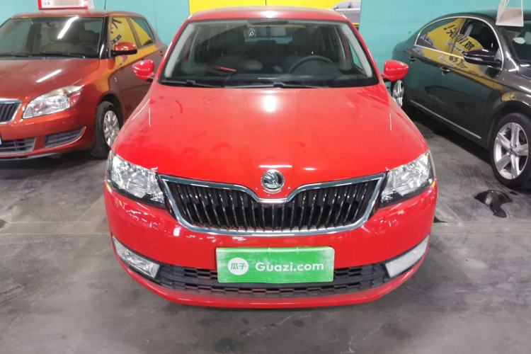 Used Skoda Rapid Spaceback 2016 Revised 1.6L Automatic Chuanxing Version
