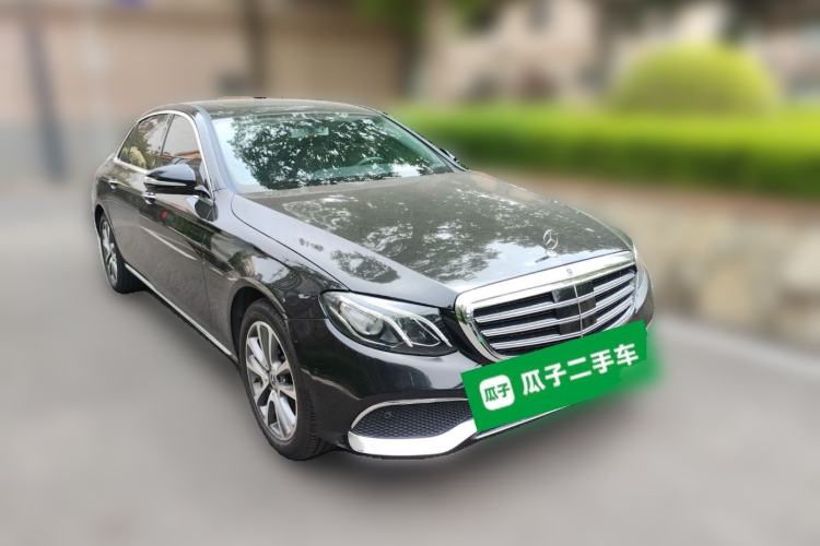 Used Mercedes-Benz E-Class 2019 E 200 L Front Right 45 Deg