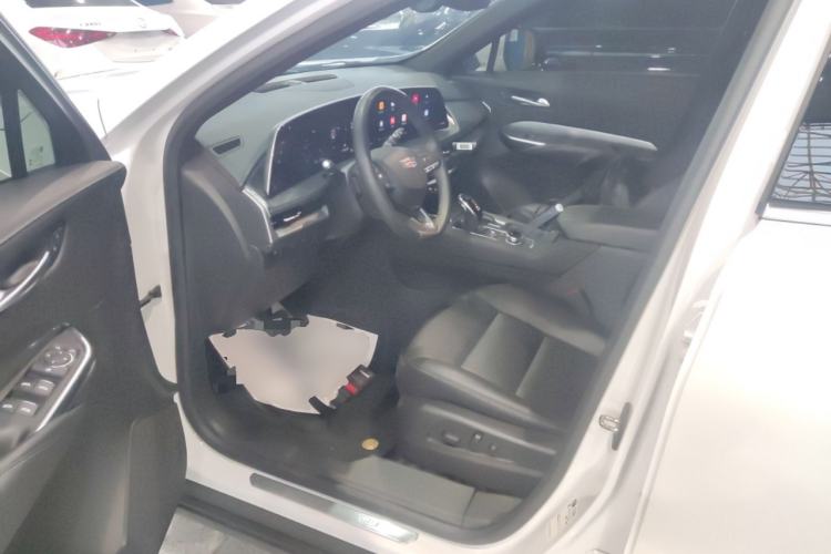 Used Cadillac XT4 2024 28T Two-Wheel-Drive Luxury Version