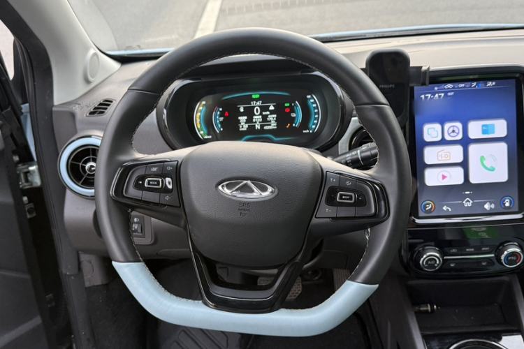 Used Chery QQ Little Ant 2023 251km True Love Edition Lithium Iron Phosphate Steering Wheel