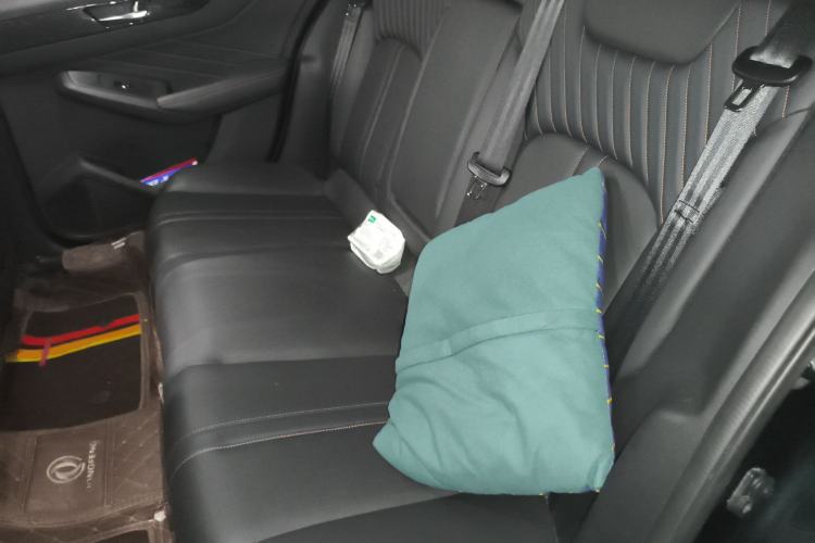 Used Dongfeng Aeolus Yixuan MAX 2023 1.5T Ultra-Stylish Trendsetting Dad Edition