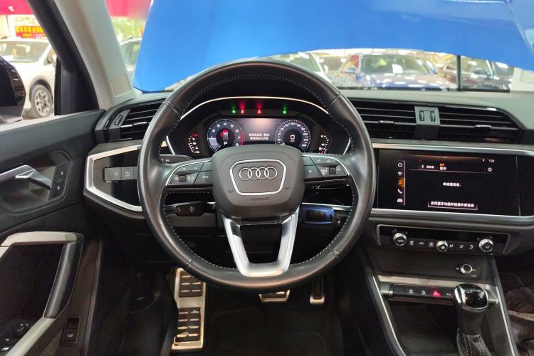 Used Audi Q3 2020 35 TFSI Ambition Dynamic Edition
