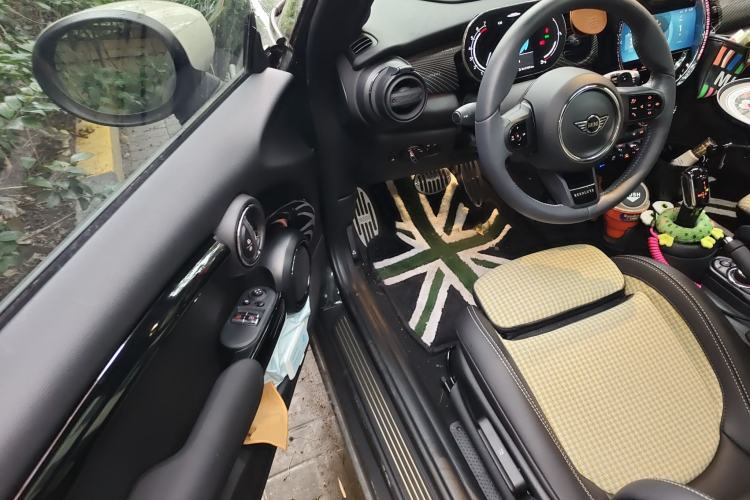 Used MINI MINI 2022 2.0T COOPER S Artist