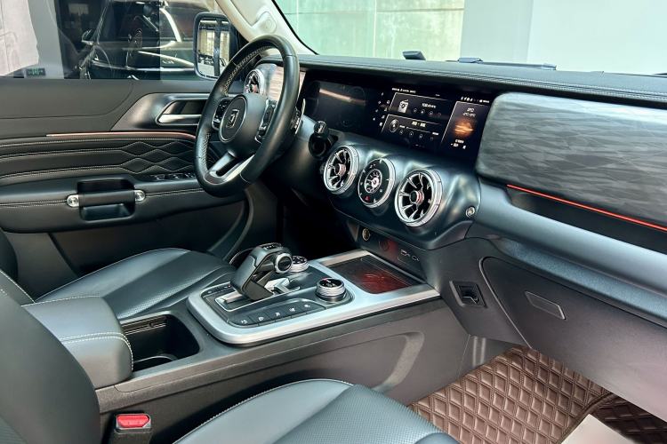 Used Tank 300 2021 City Edition 2.0T—Truly Stylish
