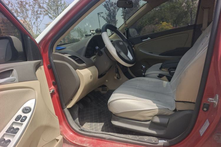 Used Hyundai Verna (older generation) 2010 Sedan 1.4L Manual Standard GL Model