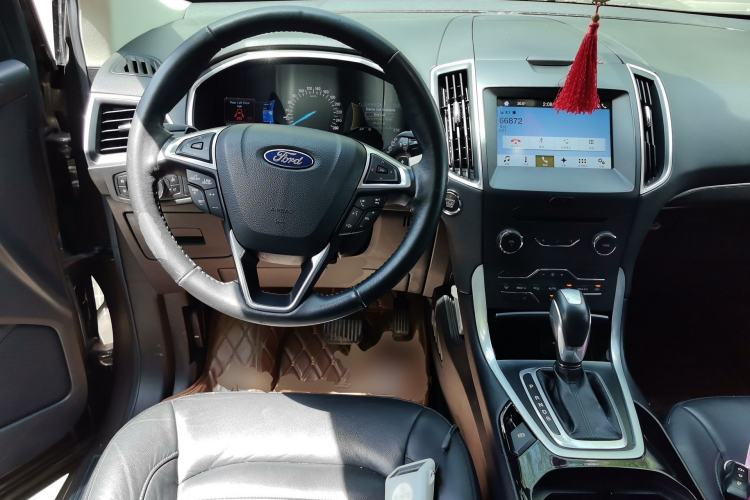 Used Ford Edge 2016 EcoBoost 245 Four-Wheel Drive Titanium Edition 7-Seater

