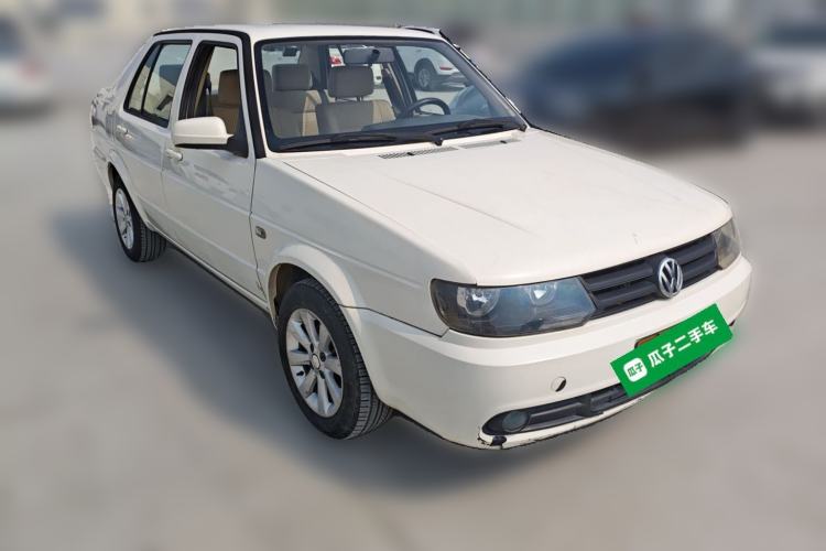 Used Volkswagen Jetta 2010 1.6L Vanguard Front Right 45 Deg