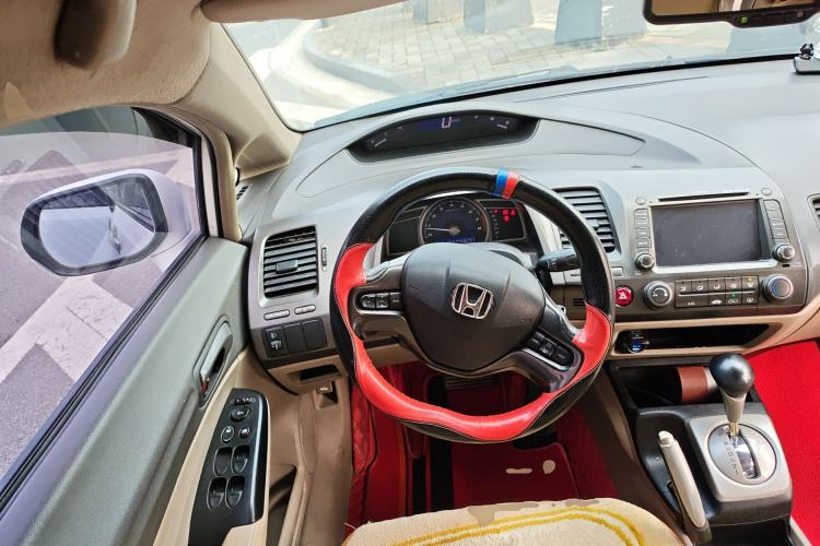 Used CIIMO 2012 1.8L Automatic
