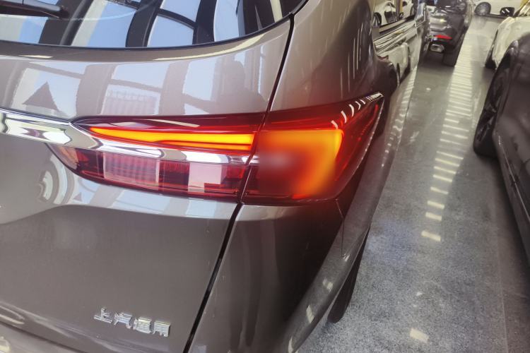 Used Buick GL8 2023 Land Executive Class Comfort Model