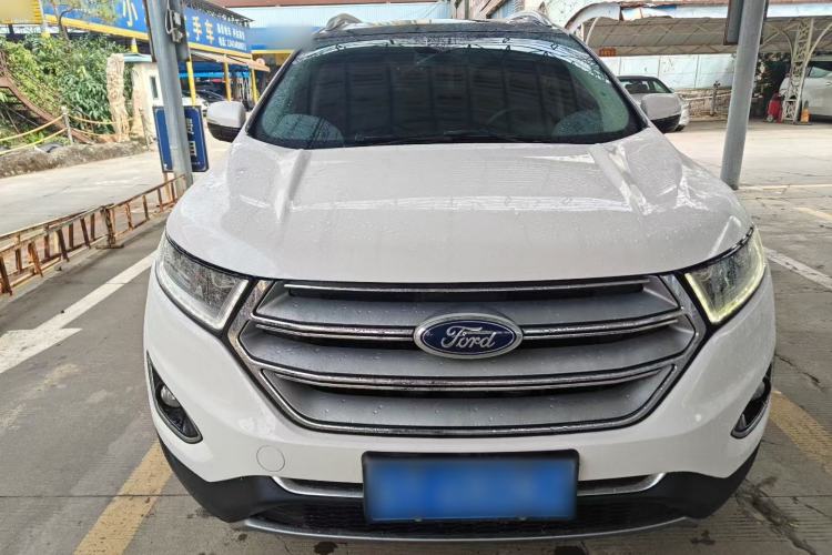 Used Ford Edge 2015 2.0T GTDi Two-Wheel-Drive High-Line Version
