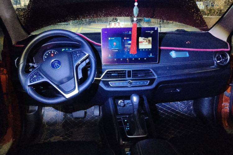 Used BYD Song 2019 1.5TI Automatic Smart Connect Dynamic Model Center Console