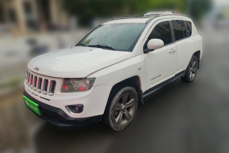 Used Jeep Compass 2014 Revised Version 2.4L Four-Wheel Drive Comfort Edition Guazi used car, China used car export, Used car for sale, Used  cars, Cheapest cars for sale