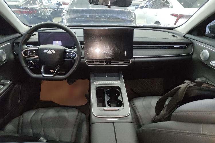 Used Chery Fengyun A8L 2025 1.5 TGDI 145 km Luxury Version Center Console