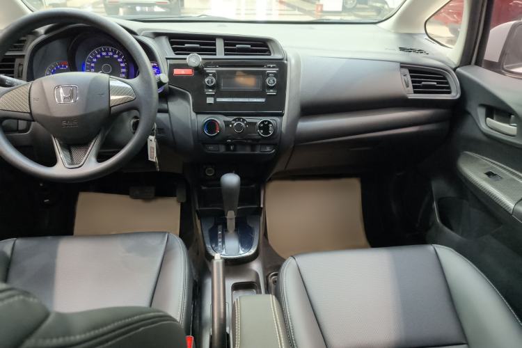 Used Honda Fit 2016 1.5L LXS CVT Comfort Sunroof Version Interior 2