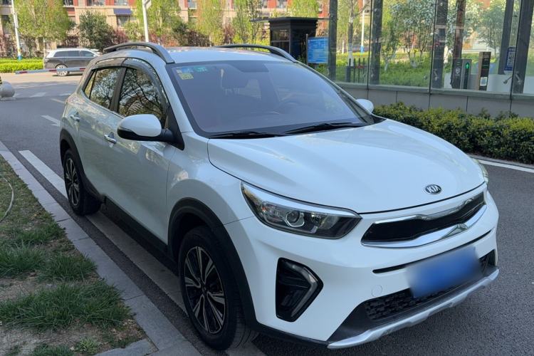 Used Kia kx1 Stonic 2021 1.4L Automatic Fun Edition Exterior 5