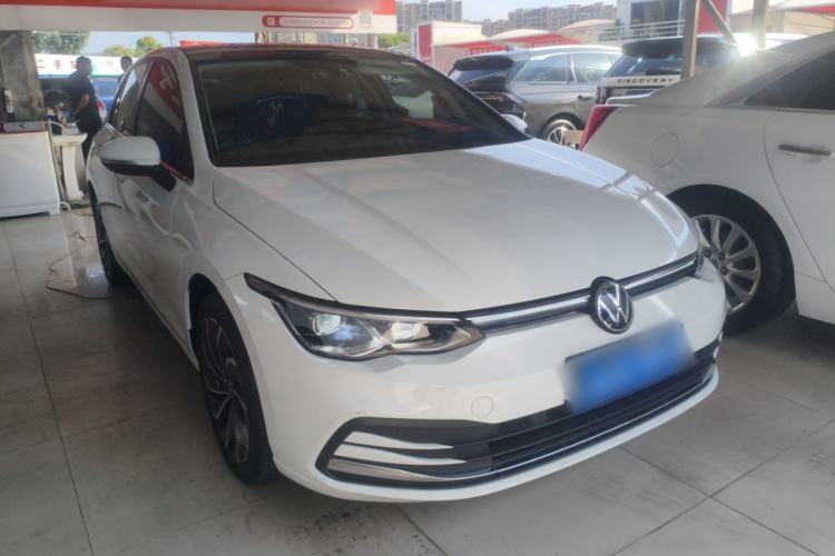 Used Volkswagen Golf 2023 Facelift 280TSI DSG Pro Front Right 45 Deg