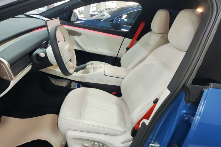 Used ONVO L60 2024 60 kWh All-Wheel Drive