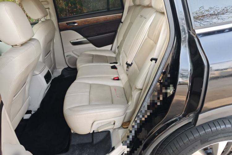 Used GAC Trumpchi GS8 2017 320T Two-Wheel Drive Luxury Smart Connectivity Version (7 Seats)