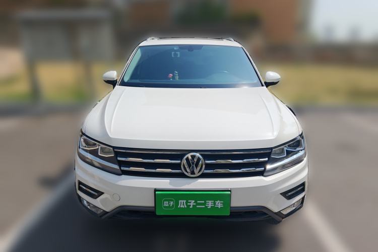 Used Volkswagen Tiguan L 2017 330TSI Automatic Two-Wheel Drive Luxury Edition Front