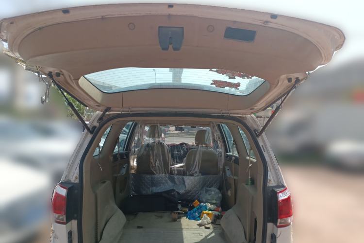 Used Baojun 730 2014 1.5L manual standard trim 7 seats