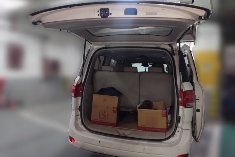 Used SAIC MAXUS G10 2014 2.0T Automatic Elite Edition
