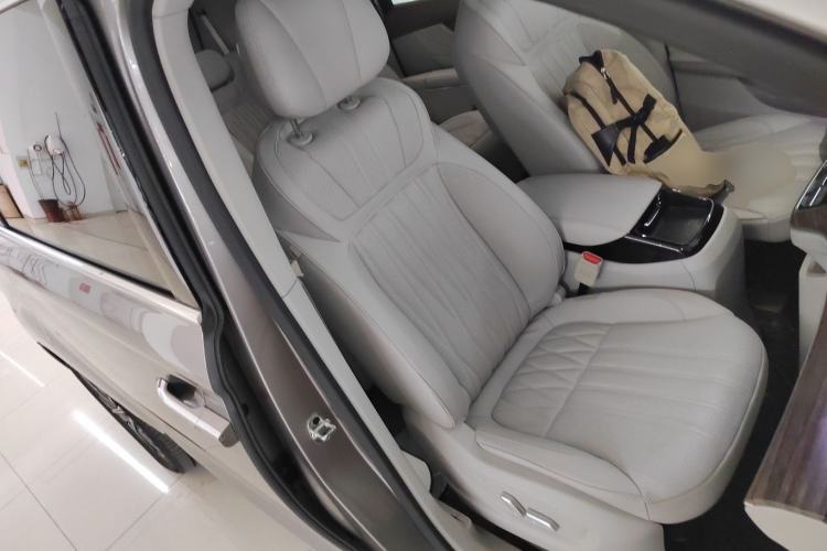 Used Roewe iMAX8 2023 400TGI Comfort Edition