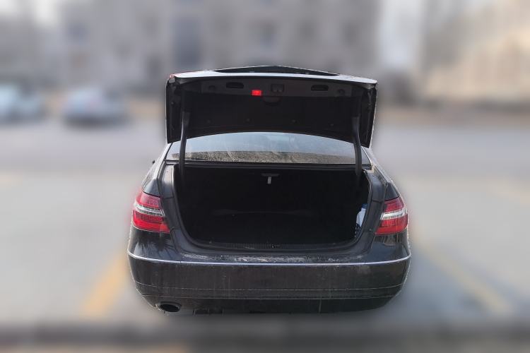 Used Mercedes-Benz E-Class 2011 E 200 L CGI Elegant Model