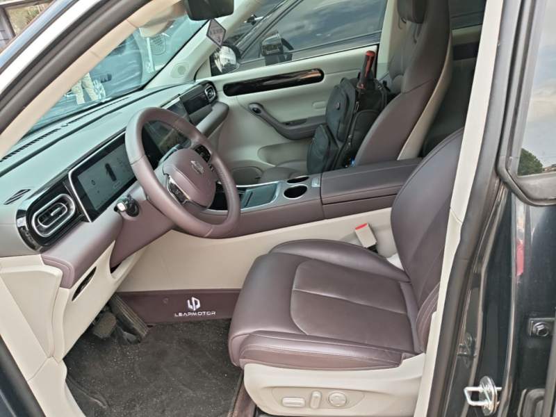 Used Leapmotor C11 2023 Range-Extended 200 Comfort Edition — 14