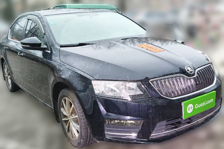 Used Skoda Octavia 2017 Classic Model 1.6L Manual Comfort Edition
