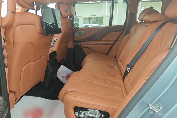 Used Yangwang U8 2023 Luxury Edition
